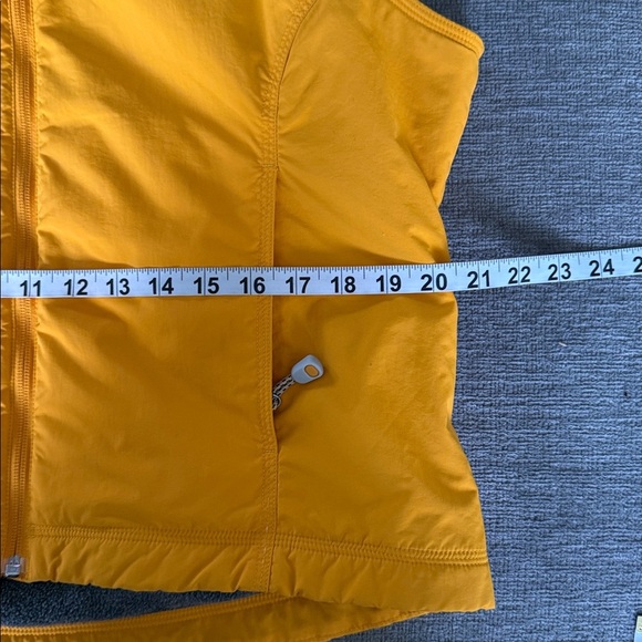LL Bean Womens Yellow Fleece Lined Nylon Vest L Hiking Outdoor Layering Retro - Picture 5 of 10